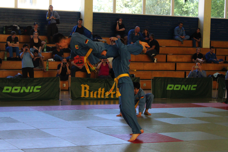 Vovinam Leg Attack